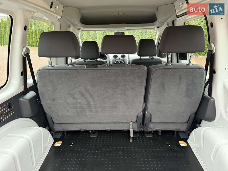 Минивэн Volkswagen Caddy 2014 в Хмельницком