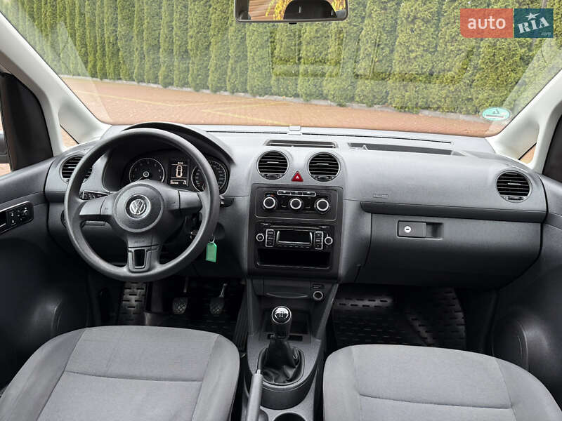 Минивэн Volkswagen Caddy 2014 в Хмельницком