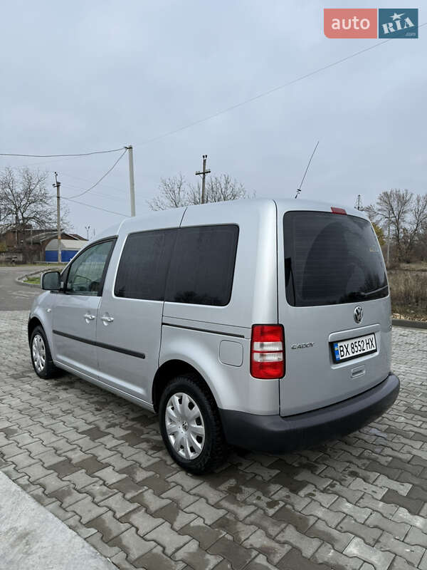 Мінівен Volkswagen Caddy 2011 в Врадіївці
