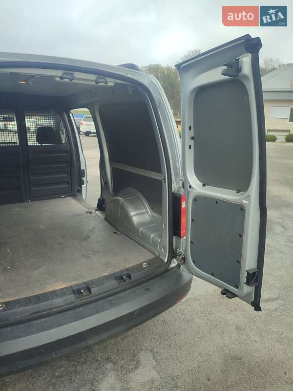 Минивэн Volkswagen Caddy 2016 в Обухове