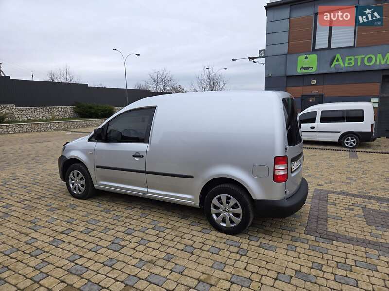 Грузовой фургон Volkswagen Caddy 2011 в Подволочиске
