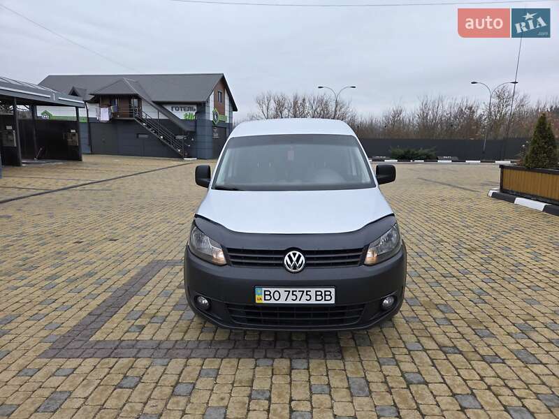 Грузовой фургон Volkswagen Caddy 2011 в Подволочиске