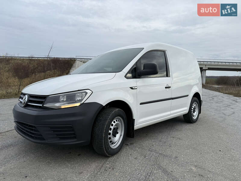 Вантажний фургон Volkswagen Caddy 2015 в Тернополі