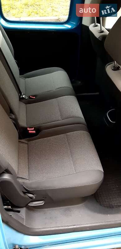 Мінівен Volkswagen Caddy 2011 в Києві фото 9 Мінівен Volkswagen Caddy 2011 в Києві