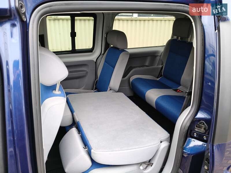 Мінівен Volkswagen Caddy 2009 в Рівному