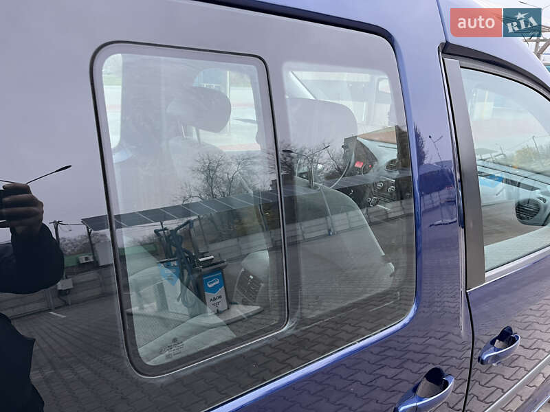 Минивэн Volkswagen Caddy 2010 в Кривом Роге фото 37 Минивэн Volkswagen Caddy 2010 в Кривом Роге