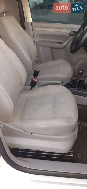 Вантажний фургон Volkswagen Caddy 2008 в Черкасах