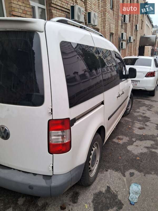 Мінівен Volkswagen Caddy 2004 в Києві