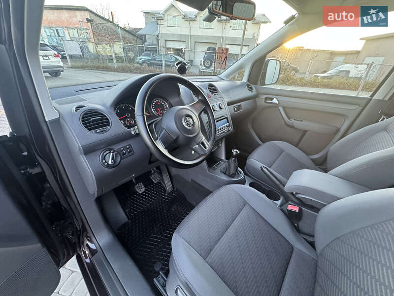 Минивэн Volkswagen Caddy 2011 в Коломые