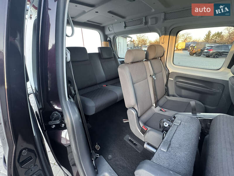 Минивэн Volkswagen Caddy 2011 в Коломые