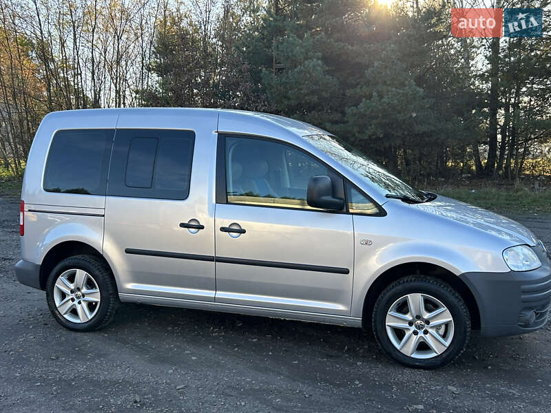 Мінівен Volkswagen Caddy 2009 в Радивиліві