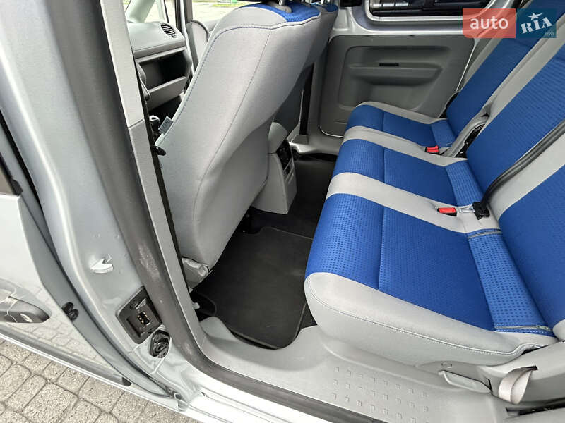 Мінівен Volkswagen Caddy 2009 в Радивиліві