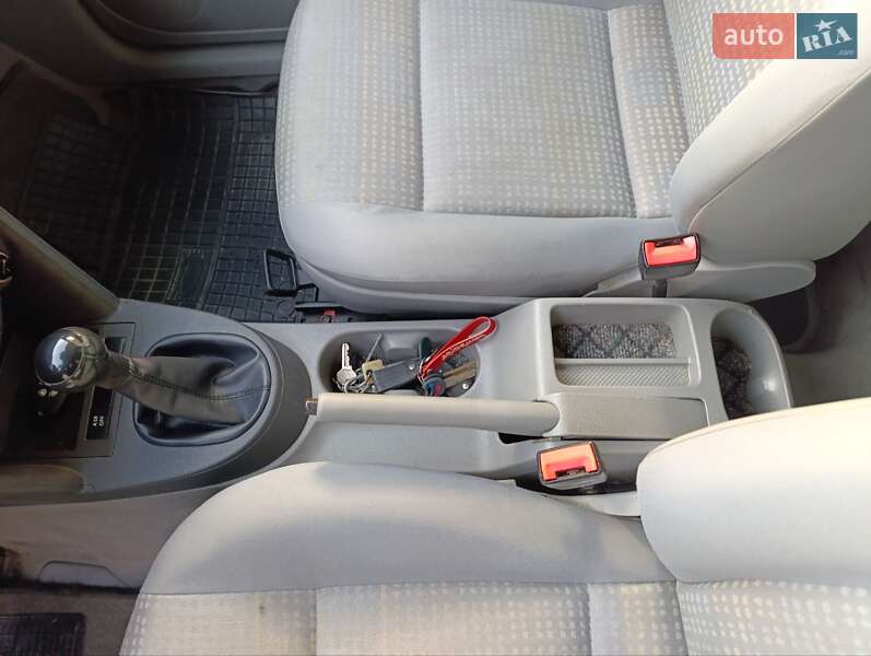 Мінівен Volkswagen Caddy 2007 в Чернівцях фото 19 Мінівен Volkswagen Caddy 2007 в Чернівцях