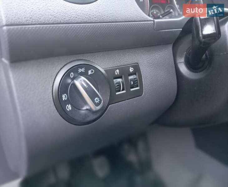 Мінівен Volkswagen Caddy 2005 в Тернополі фото 35 Мінівен Volkswagen Caddy 2005 в Тернополі