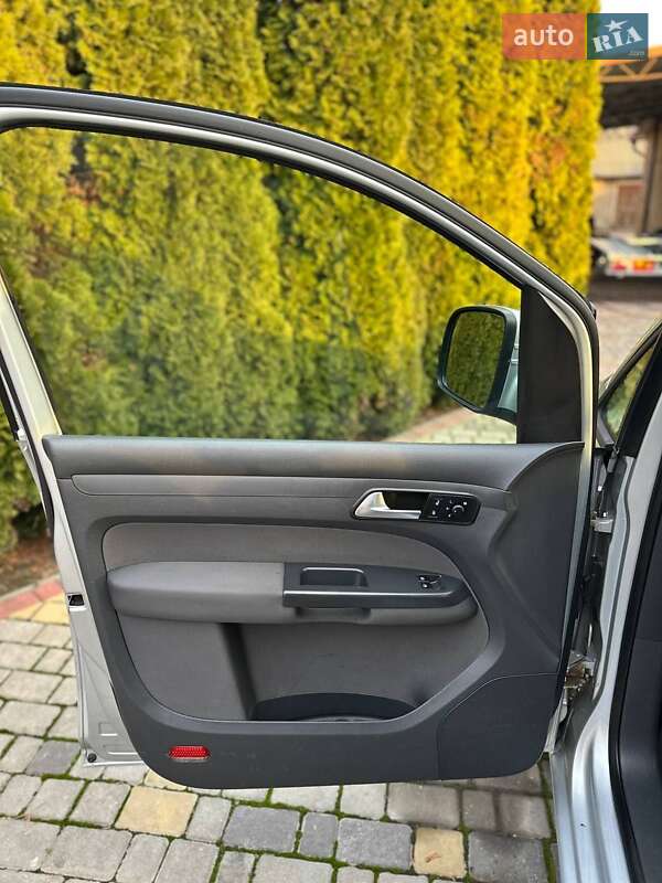 Минивэн Volkswagen Caddy 2011 в Луцке фото 29 Минивэн Volkswagen Caddy 2011 в Луцке