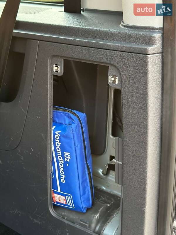 Минивэн Volkswagen Caddy 2011 в Луцке фото 32 Минивэн Volkswagen Caddy 2011 в Луцке