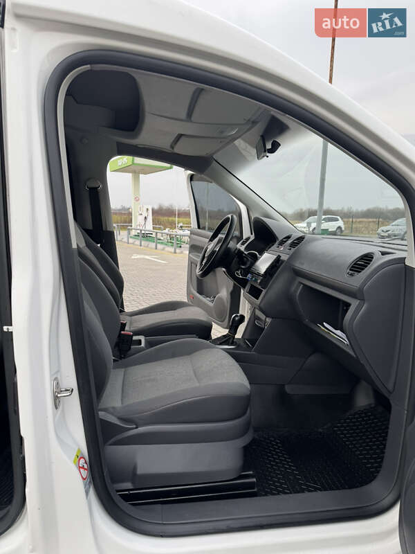 Мінівен Volkswagen Caddy 2011 в Коломиї