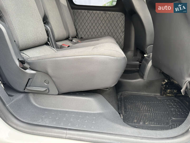 Мінівен Volkswagen Caddy 2011 в Коломиї