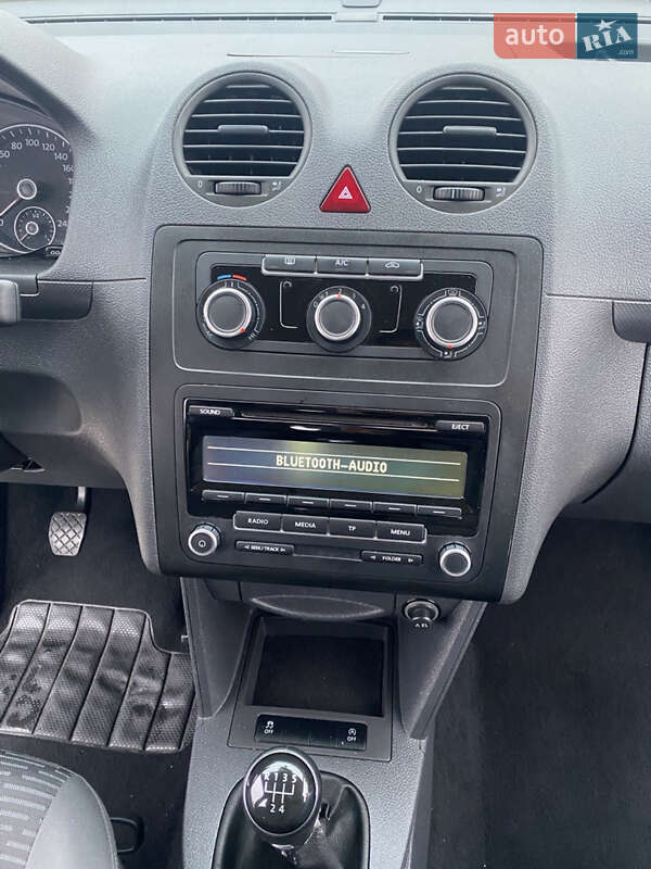 Мінівен Volkswagen Caddy 2014 в Києві фото 26 Мінівен Volkswagen Caddy 2014 в Києві