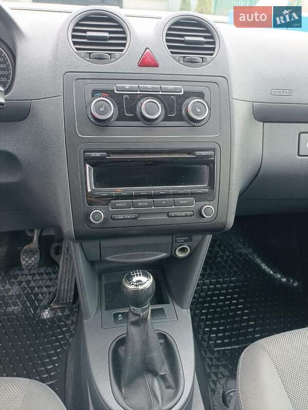 Минивэн Volkswagen Caddy 2012 в Обухове фото 12 Минивэн Volkswagen Caddy 2012 в Обухове