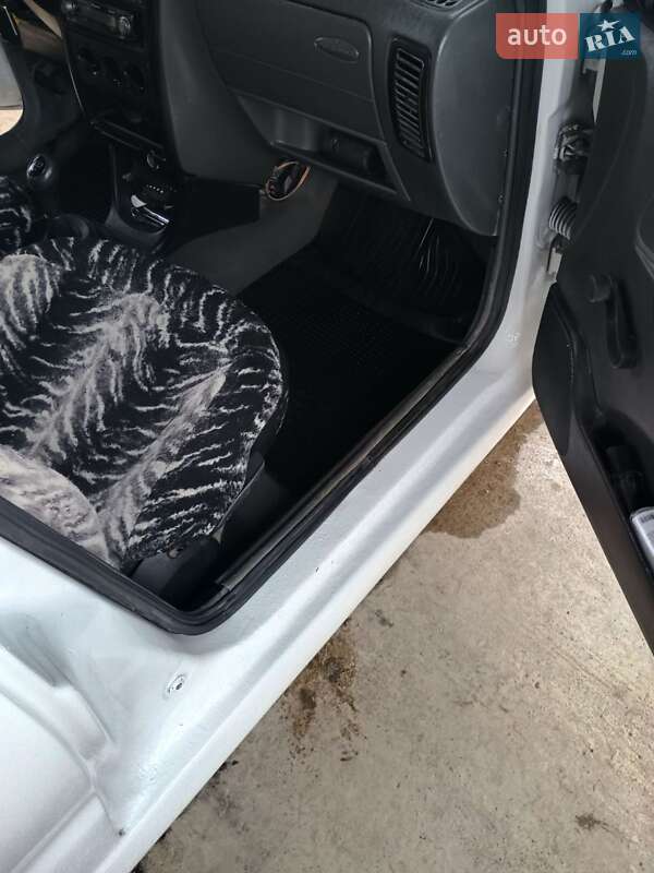 Минивэн Volkswagen Caddy 1999 в Старом Самборе