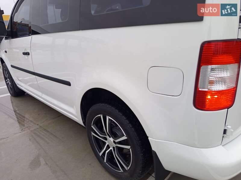 Минивэн Volkswagen Caddy 2005 в Звягеле