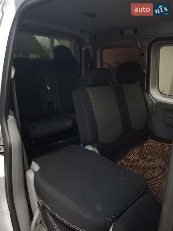 Мінівен Volkswagen Caddy 2010 в Львові фото 25 Мінівен Volkswagen Caddy 2010 в Львові