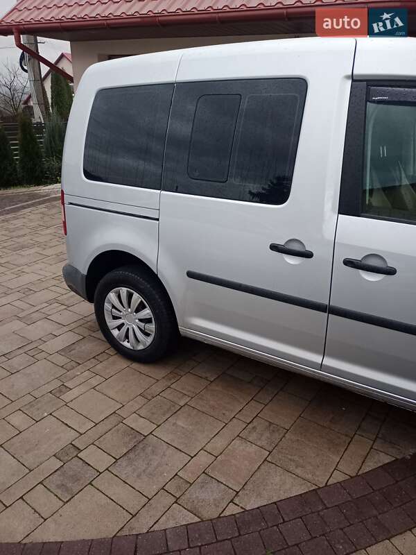 Мінівен Volkswagen Caddy 2010 в Львові фото 39 Мінівен Volkswagen Caddy 2010 в Львові