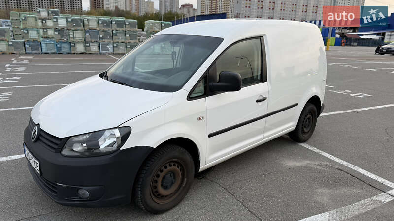 Грузовой фургон Volkswagen Caddy 2015 в Киеве