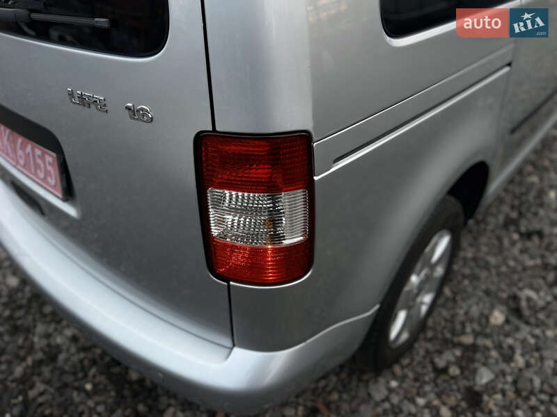 Минивэн Volkswagen Caddy 2009 в Полтаве
