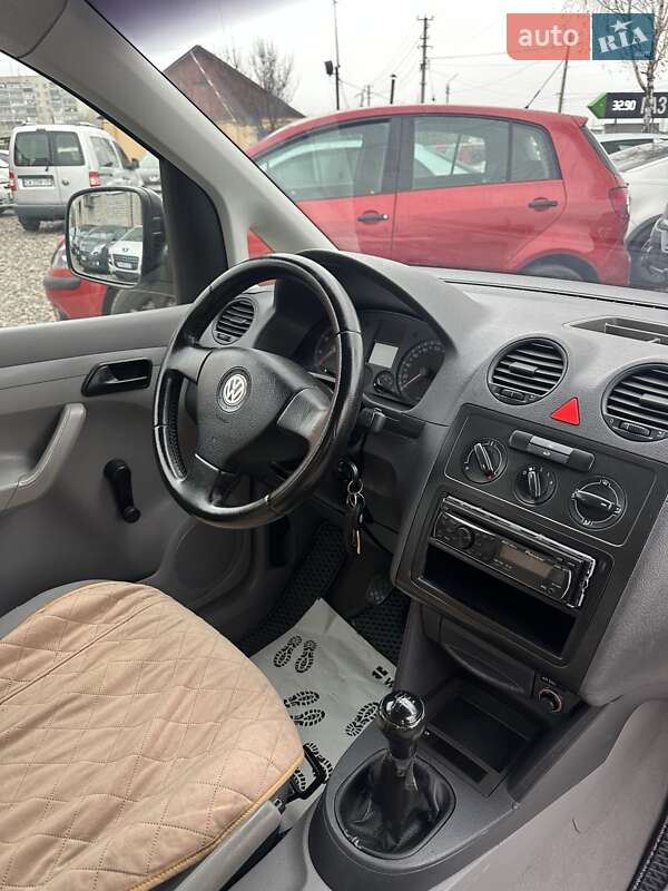 Минивэн Volkswagen Caddy 2006 в Смеле