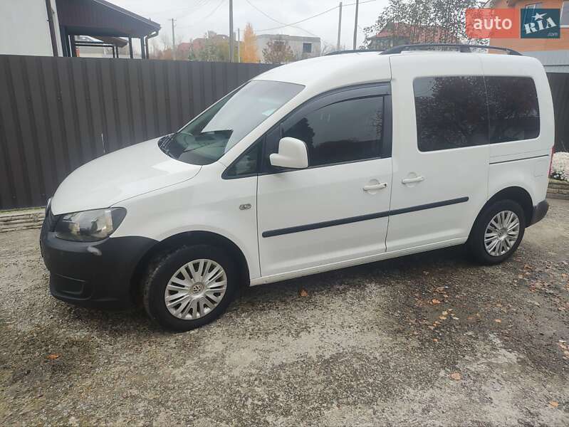 Мінівен Volkswagen Caddy 2012 в Києві