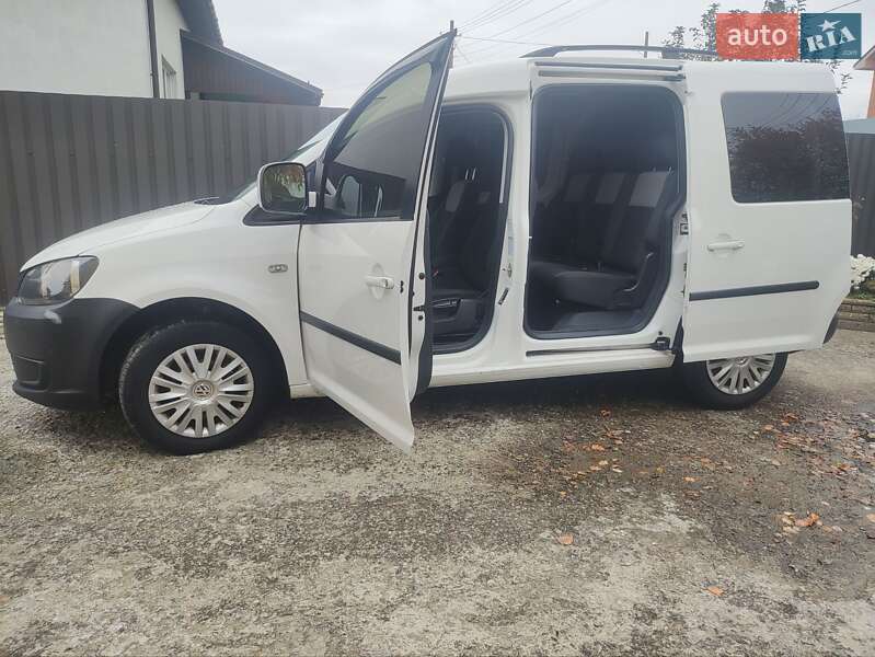 Мінівен Volkswagen Caddy 2012 в Києві