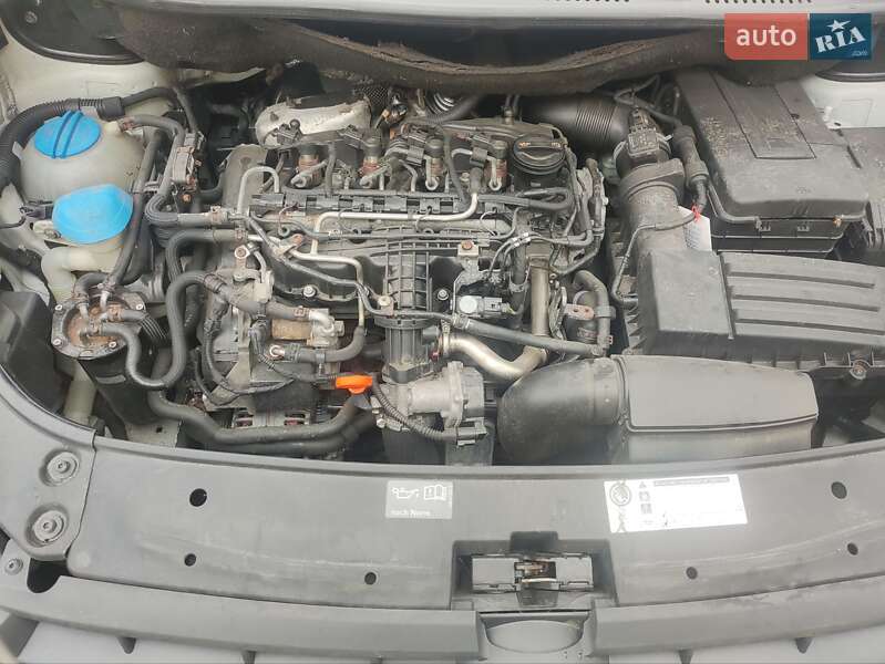 Мінівен Volkswagen Caddy 2012 в Києві