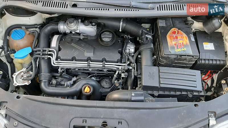 Минивэн Volkswagen Caddy 2004 в Кропивницком