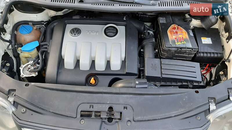 Минивэн Volkswagen Caddy 2004 в Кропивницком