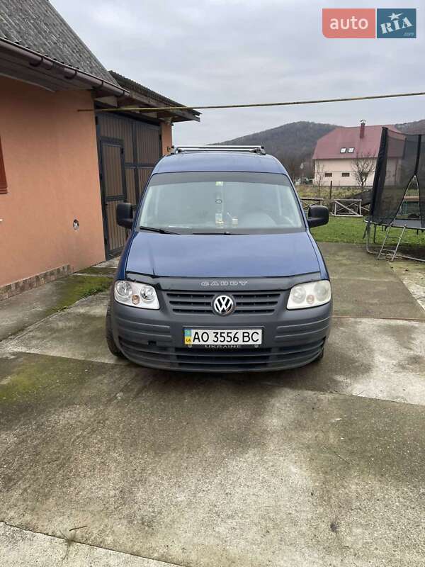 Минивэн Volkswagen Caddy 2008 в Тячеве