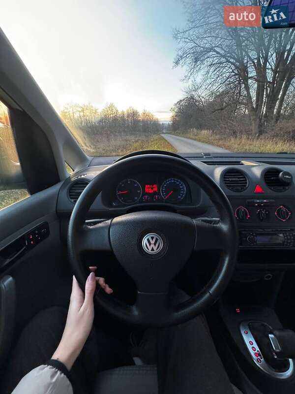 Минивэн Volkswagen Caddy 2008 в Львове