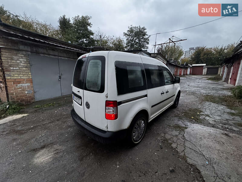 Минивэн Volkswagen Caddy 2004 в Киеве