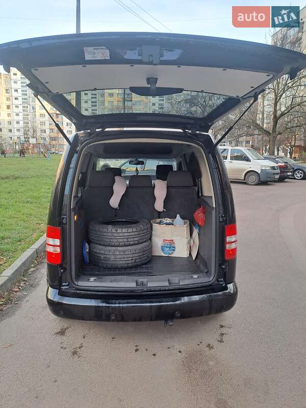 Мінівен Volkswagen Caddy 2010 в Івано-Франківську