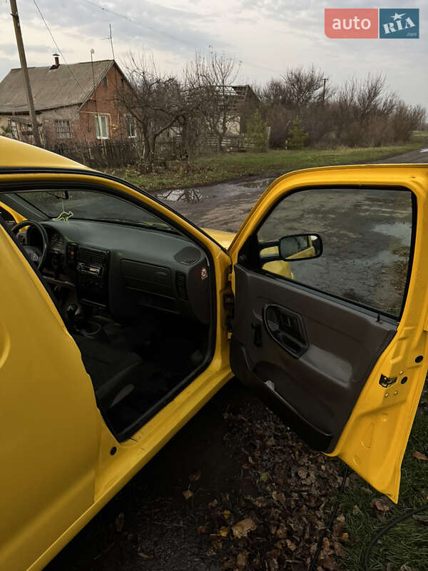 Минивэн Volkswagen Caddy 2003 в Кременчуге фото 6 Минивэн Volkswagen Caddy 2003 в Кременчуге