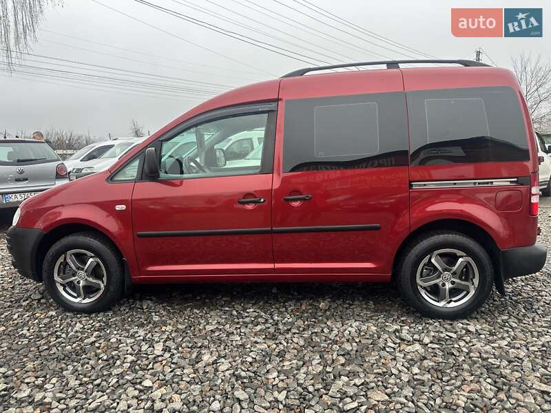 Минивэн Volkswagen Caddy 2006 в Смеле