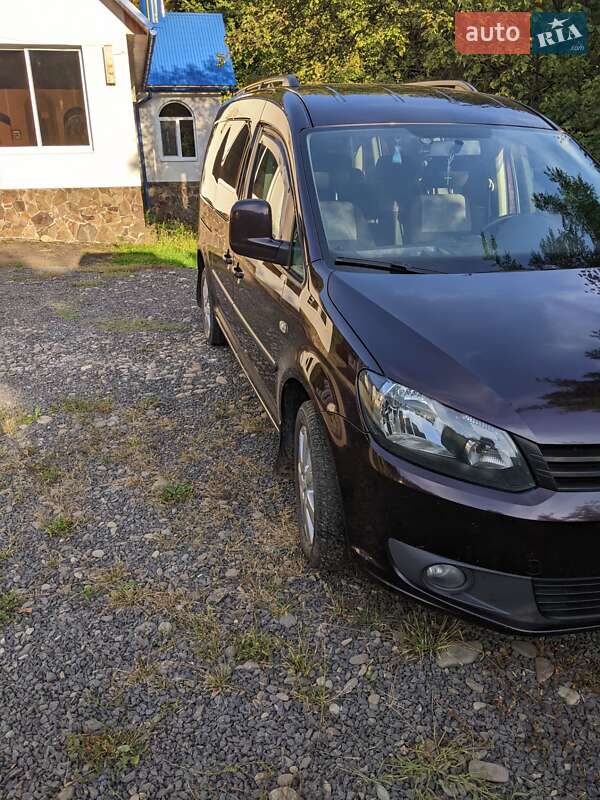 Минивэн Volkswagen Caddy 2013 в Хусте