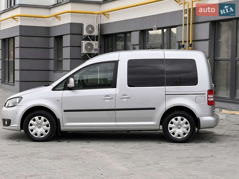 Минивэн Volkswagen Caddy 2011 в Ковеле
