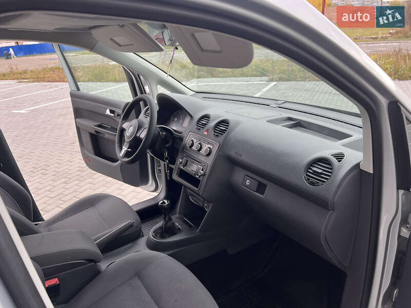 Минивэн Volkswagen Caddy 2011 в Ковеле
