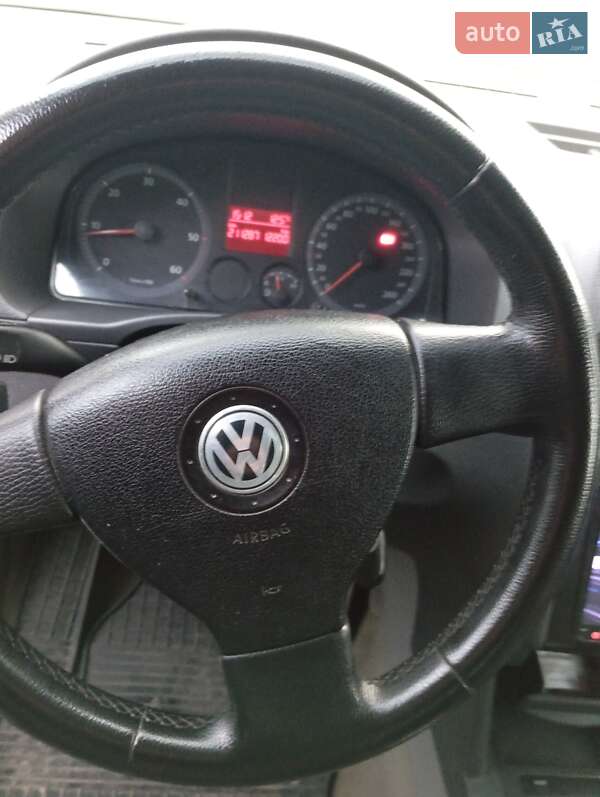 Минивэн Volkswagen Caddy 2006 в Новых Санжарах