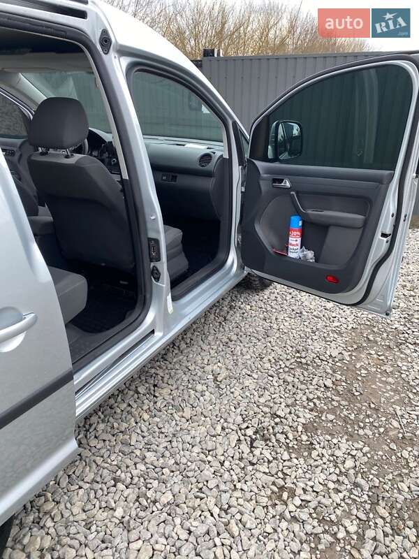 Мінівен Volkswagen Caddy 2010 в Тернополі