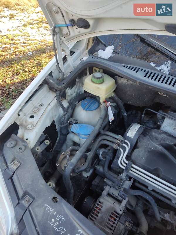 Минивэн Volkswagen Caddy 2007 в Кременце