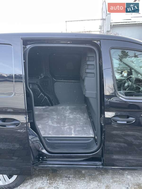 Вантажний фургон Volkswagen Caddy 2022 в Львові
