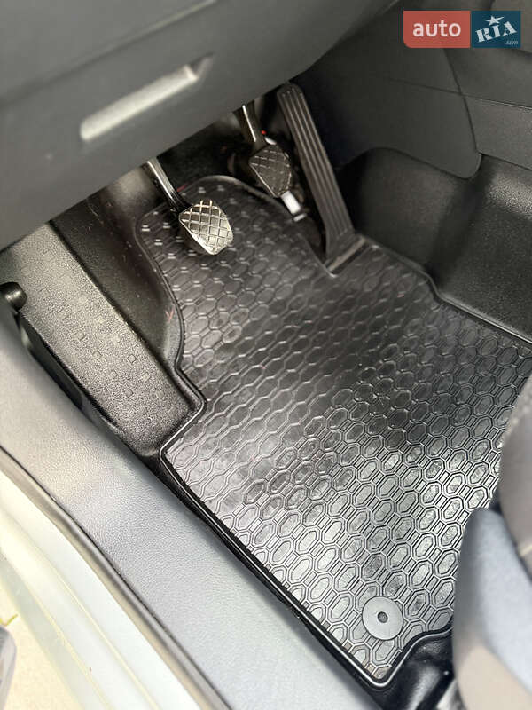 Мінівен Volkswagen Caddy 2020 в Рівному